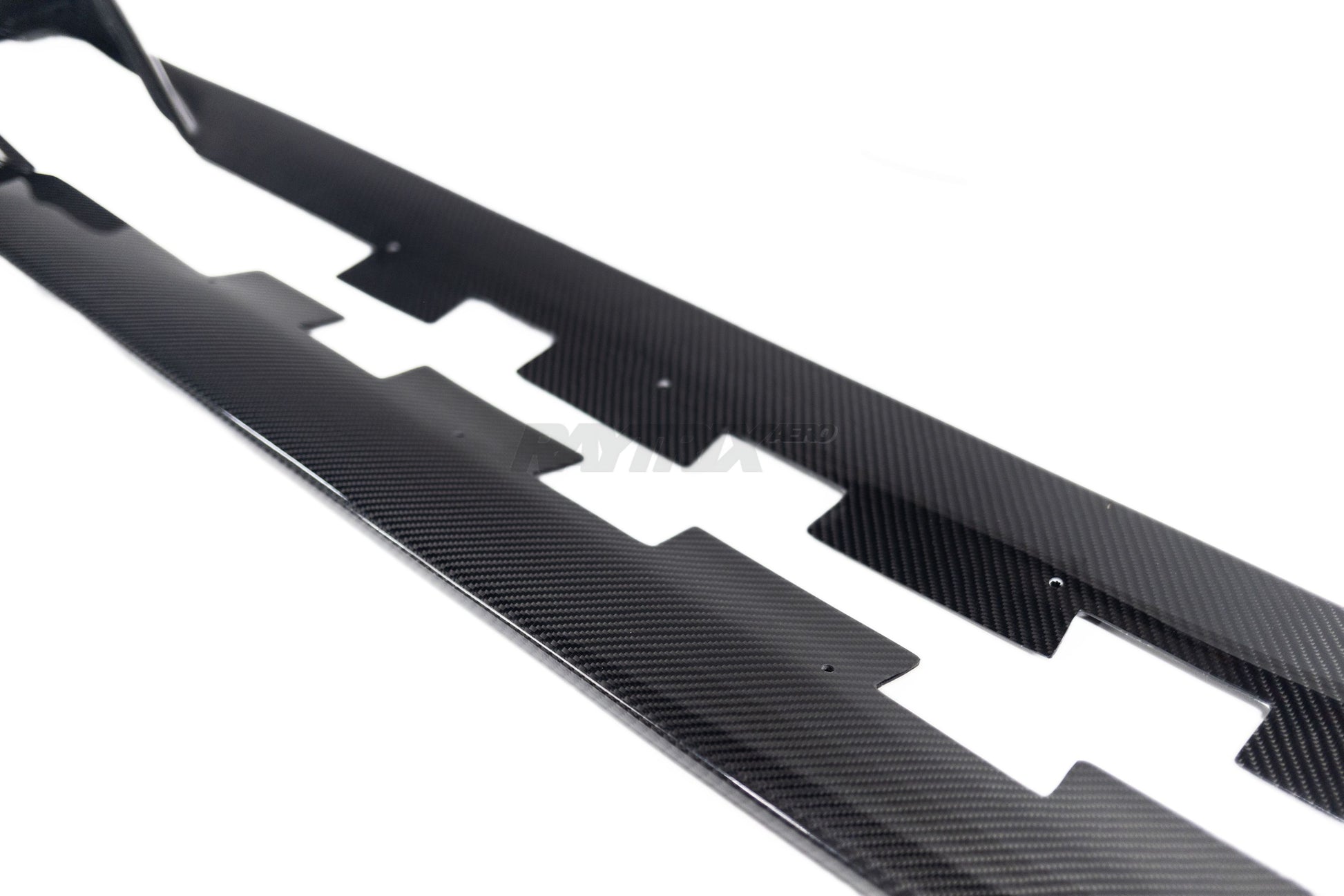 Raytrix Aero Type-CS Carbon Fiber Side Skirts for Toyota GR86 & Subaru BRZ