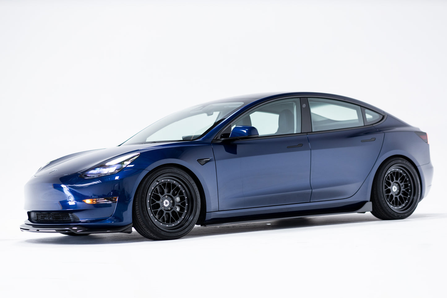 Raytrix Aero Spec-V Carbon Side Skirts for Model 3